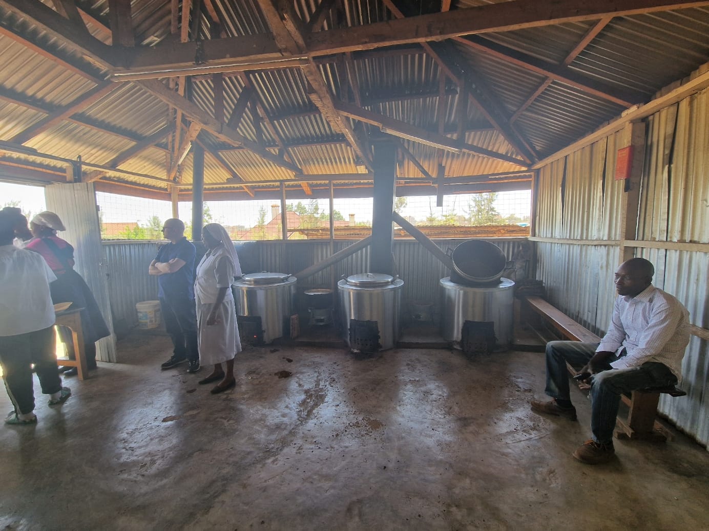 TEMPORARY METAL SHEETS STRUCTURE USED AS A KITCHEN