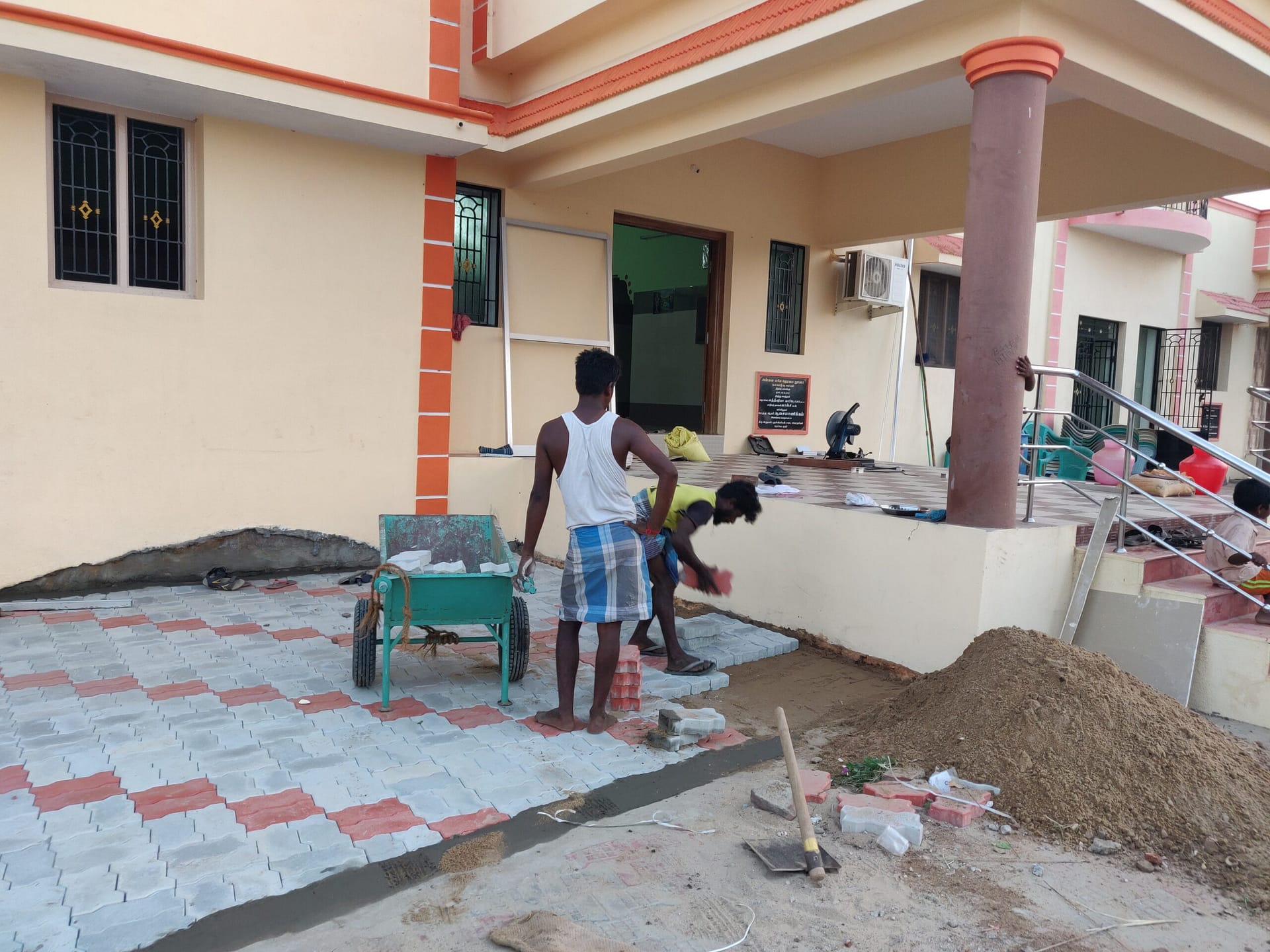 Ongoing works on the health clinic